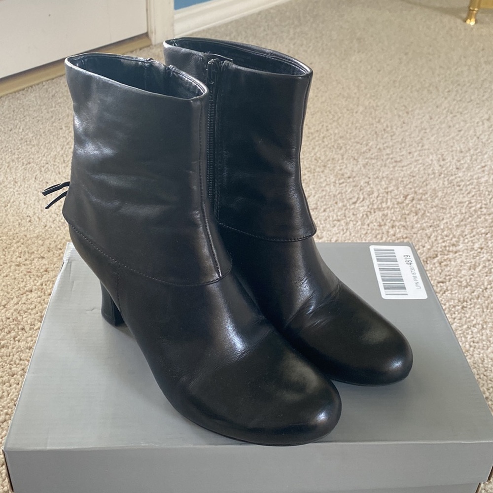 Naturalizer Ankle Boots - Picture 8 of 8